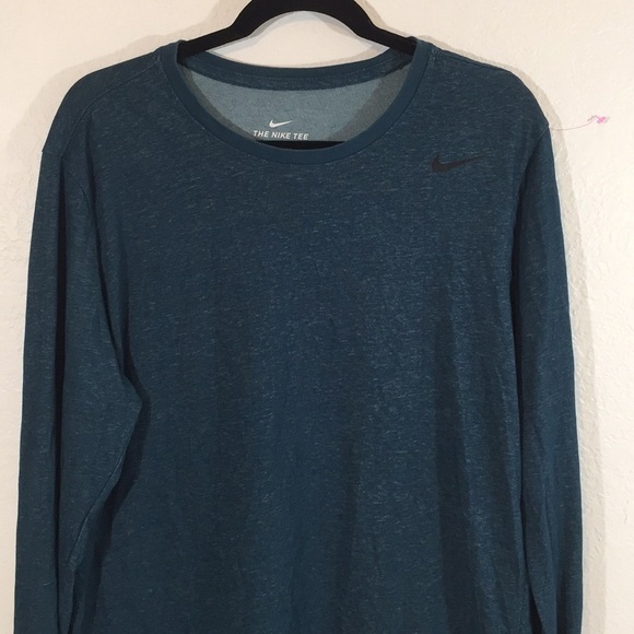The Nike Tee Long Sleeve Dark Green Size Large - Picture 2 of 8